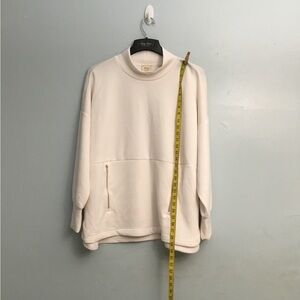 ELIE TAHARI SWEATER